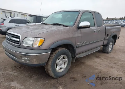 2002 Toyota Tundra Sr5 z USA, uszkodzony, nr VIN 5TBBT44172S242531